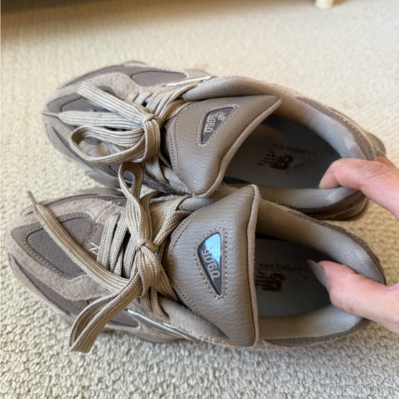 New Balance Taupe and Beige Sneakers - Picture 3 of 4